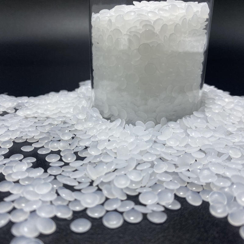 Hấp thụ nước thấp PVDF pellets Kháng UV với độ dẫn nhiệt 0,25 W/mK